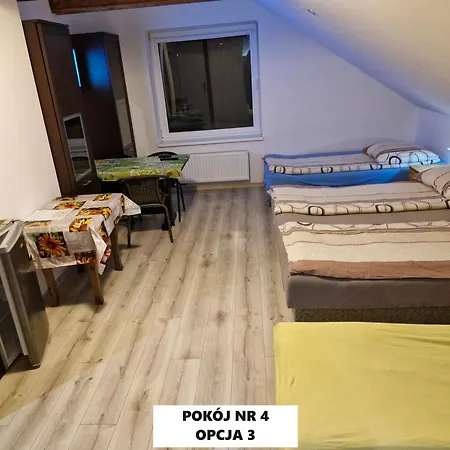 Dulkowa Zagroda Guest house *